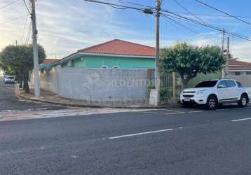 Casa térrea de esquina à venda no bairro santos dumont