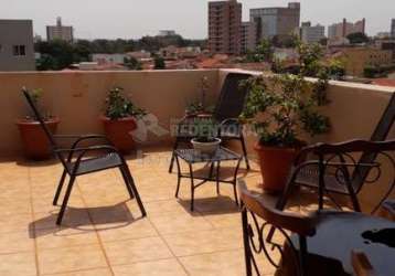 Bosque da saúde - apto de cobertura tipo loft - com terraço, tendo churrasqueira, com elevador