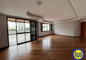 Apartamento de 04 dormitórios e 03 vagas de garagem no centro