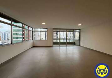 Apartamento com 04 dormitórios no centro