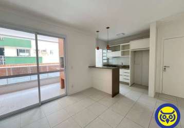 Apartamento com 02 dormitórios no córrego grande