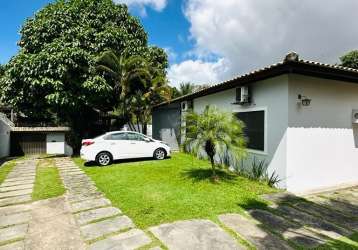 Casa em buraquinho, 3/4, térrea,  com excelente área externa.