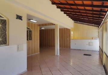 Qnm 38 taguatinga norte casa 3 quartos 1 suíte 120m² área de serviço reformada