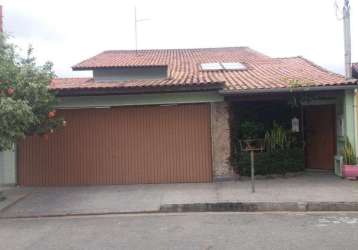 Casa com 4 dormitórios à venda, 220 m² por r$ 800.000 - center ville - arujá/sp