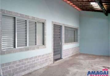 Casa com 3 quartos à venda no jardim do vale, jacareí  por r$ 365.000