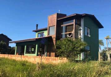 Casa à venda no bairro ibiraquera - imbituba/sc