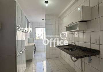 Apartamento com 3 dormitórios à venda, 77 m² por r$ 275.000,00 - vila industrial - anápolis/go