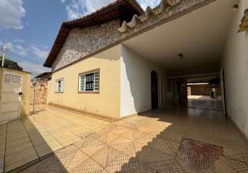 Casa com 3 dormitórios à venda, 257 m² por r$ 900.000,00 - jundiaí - anápolis/go