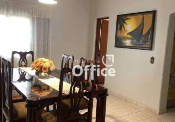 Sobrado com 4 quartos à venda, por r$ 530.000 - setor tropical - anápolis/go