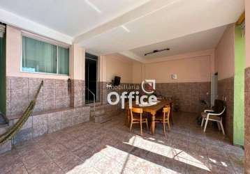 Casa com 5 dormitórios à venda, 250 m² por r$ 550.000,00 - setor central - anápolis/go