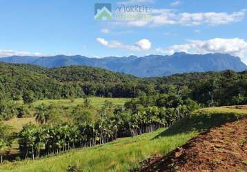 Terreno para chácara com ótima vista para as montanhas agua de nascente e ar puro