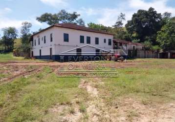 Fazenda à venda no centro, roseira  por r$ 25.000.000