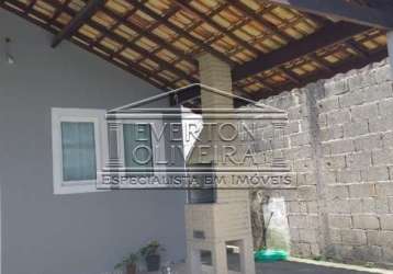 Casa com 3 quartos à venda no jardim albuquerque, santa branca  por r$ 380.000