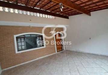 Casa com 3 quartos para alugar no jardim santa marina, jacareí  por r$ 2.340