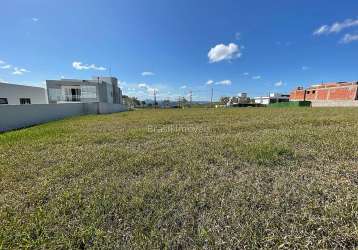 Terreno em condomínio fechado à venda na rua além paraíba, alphaville, juiz de fora, 486 m2 por r$ 450.000