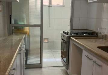 Apartamento com varanda em santana