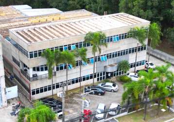 Galpão comercial e industrial para venda em alphaville