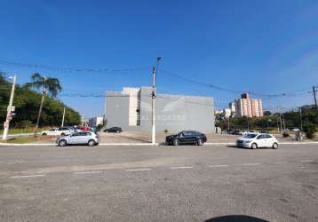 Terreno comercial para locação no centro de barueri, com 3 frentes, de esquina