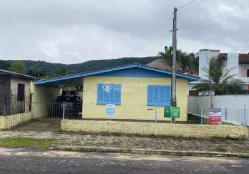 Casa com 2 quartos à venda na nelson silveiro de souza, 200, caiu do céu, osório, 80 m2 por r$ 320.000