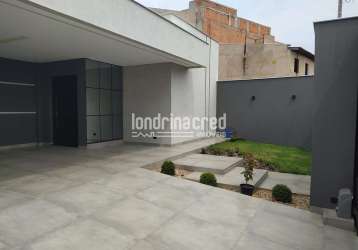 Casa com conceito moderno, ótima localização, possuindo 03 quartos, sendo 01 suíte, 2 banheiros, sa