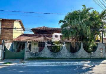 Casa ampla com 3 dormitórios à venda por r$ 800.000 - serra grande - niterói/rj