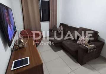 Apartamento com 2 quartos à venda na rua benjamin constant, largo do barradas, niterói, 66 m2 por r$ 199.999