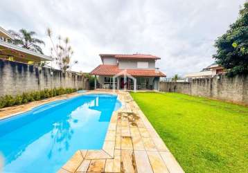 Casa em condomínio fechado com 4 quartos à venda na praia da lagoinha, ubatuba  por r$ 1.600.000