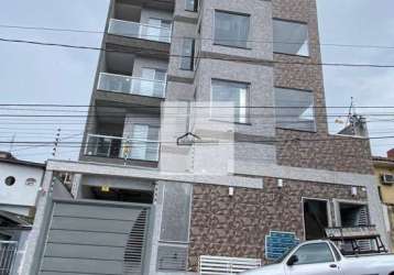 Casa em condomínio 2 dormitórios 38 m² com vaga 275 mil