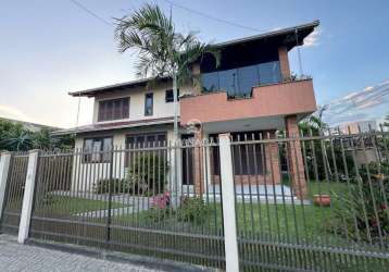 Sobrado alto padrão localizado no centro de barra velha - sc