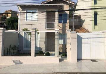 Casa com 4 quartos à venda no jardim belvedere, volta redonda  por r$ 1.165.000