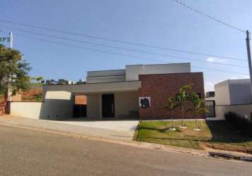 Belíssima casa térrea no condomínio terras de santa cruz - bragança pta.