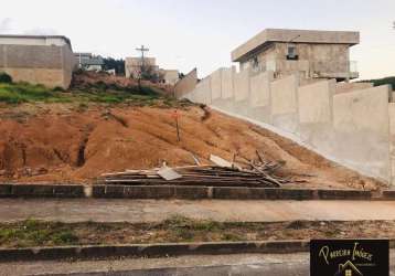 Terreno à venda no bairro jardim ipê - poços de caldas/mg