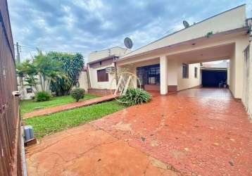 Casa residencial ou comercial à venda com 5 dormitórios sendo uma suíte, centro - rolândia/pr