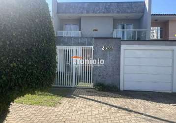 Casa com 4 quartos à venda na rua coronel luiz victorino ordine, centro, são josé dos pinhais por r$ 1.350.000