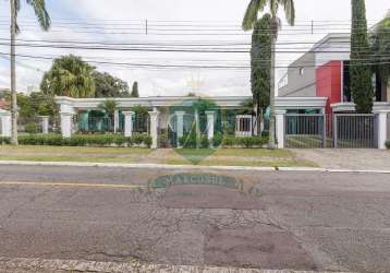 Venda de casa térrea residencial e prédio comercial