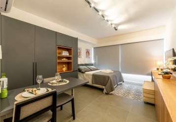 Lindo apartamento alto padrão, mobiliado e decorado. &lt;br&gt;1 dormitório em andar alto com vista  e 1 vaga de garagem.&lt;br&gt;condomínio piscina, rooftop, fitness, espaço gourmet, lavanderia e bi