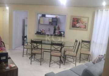 Excelente apartamento 2 dormitórios, living para 2 ambientes , cozinha americana, área de serviço, banheiro social, 1 vaga de garagem. &lt;br&gt;condomínio seguro com portaria 24hs e próximo a todos o