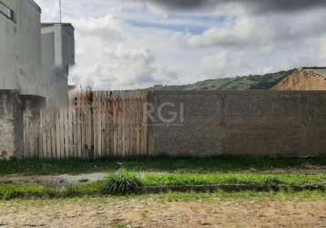 Terreno no bairro jardim carvalho, com 450 m². localizado na vladimir herzog, proximo a bares, lancherias, supermercados, praças, áreas verdes, e aos principais comércios da região. parada de ônibus e