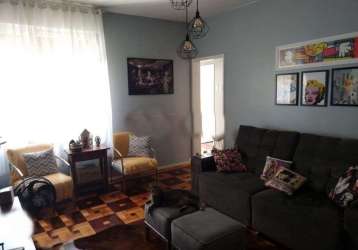 Apartamento 3 dormitórios no bairro petrópolis, living 3 ambientes, cozinha, banheiro social, área de serviço, lavanderia e banheiro auxiliar. excelente planta com várias possibilidades. localização m