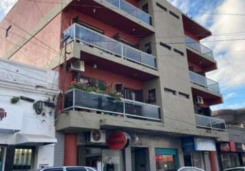 Vende-se área de boxes/garagens por r$ 100.000,00 - rua rivadavia correa nº560 -centro - santana do livramento/rs!