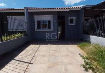 Ótima casa no  loteamento winter park!&lt;br&gt;sala, 2 dormitórios, banheiro social com box e armários, cozinha e área de serviço, todas as peças são amplas e bem iluminadas!&lt;br&gt;pátio nos fundo