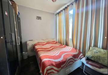 Vende-se apartamento dois dormitórios, living em dois ambientes, copa e cozinha, área de serviço separada, banho social, gás central, terraço no condomínio, com salão de festas e churrasqueira..&lt;br