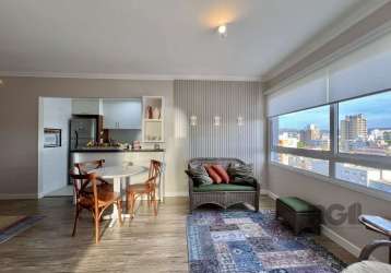 Vende-se apartamento alto padrão em vista para o guaíba, todo modernizado de decorado com móveis novos, 2 dormitórios com suíte, living espaçoso com vista panorâmica, cozinha americana com churrasquei