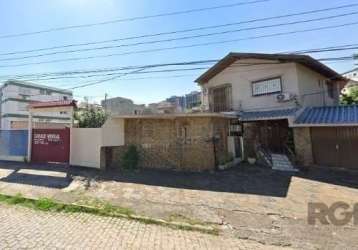 Terreno com casa, ideal para construção. terreno ao lado também a venda. terreno com 575 metros.