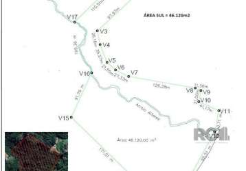 Propriedade constituída de 2 lotes, totalizando uma área de 46.960m2 ou 4,69 ha, localizada no bairro belém velho e posicionada entre a avenida oscar pereira e a estrada afonso loureiro mariante.  veg