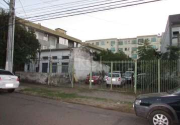 Ótimo terreno à venda localizado na rua vinte e cinco de julho, bairro santa maria goretti, em porto alegre. com uma área total de 842.68 m², o terreno possui topografia plana, água e energia elétrica