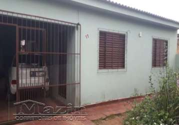 Casa com 3 dormitórios, sala, cozinha , 2 banheiros, garagem com 3 vagas e área de serviço com churrasqueira , mais anexo nos fundos c/ cozinha , banheiro e dois quartos. venha conferir, agende uma vi