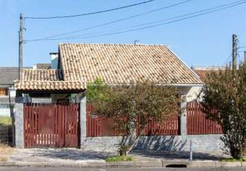 Excelente casa térrea em bairro novo, com patio e muitas arvores frutiferas, e lugar para colocar piscina se preferir.&lt;br&gt;amplo  iving para dois ambientes, tres dormitorios  sendo um suite, cozi