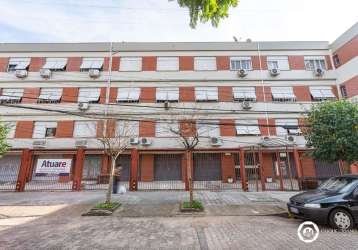 Apartamento c 3 (um suite)dormitórios no bairro cristo redentor&lt;br&gt;, ótimo apartamento 3 dormitórios com peças amplas, living 2 ambientes, cozinha e área de serviço separada.. banho social , imó