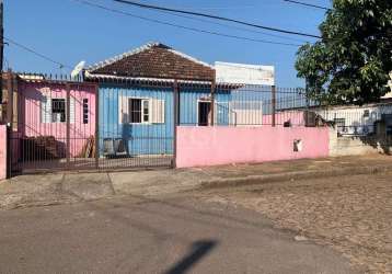 Vende com exclusividade casa transformada em comercial mais  pequena casa nos fundo de 2 dormitorios em terreno de 10x25 proximo a baltazar de oliveira garcia.